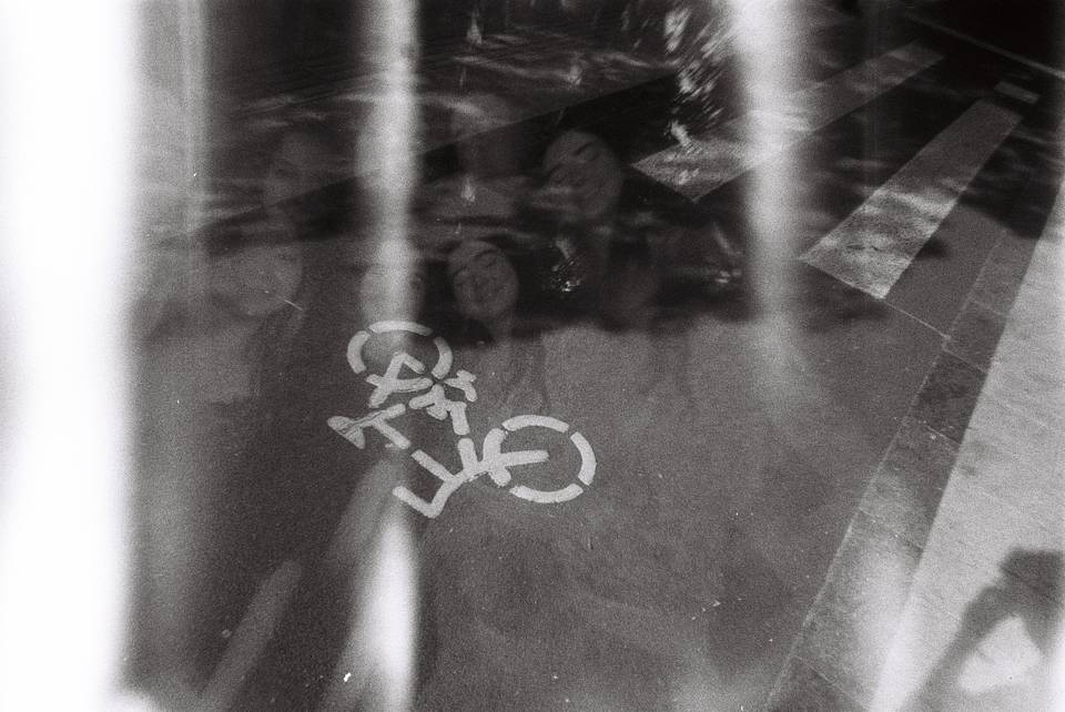 © 王逸帆 | 使用 LomoApparat 21mm 阿帕赫超广角胶片相机 - 巴黎特别版 及 Lomography B&amp;W ISO 400 Berlin Kino 135 柏林电影黑白胶卷 拍摄