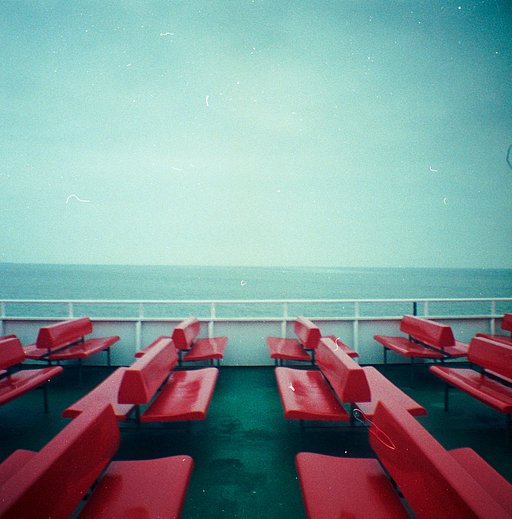 The Diana Mini and the Sea – by dominik_unbehagen