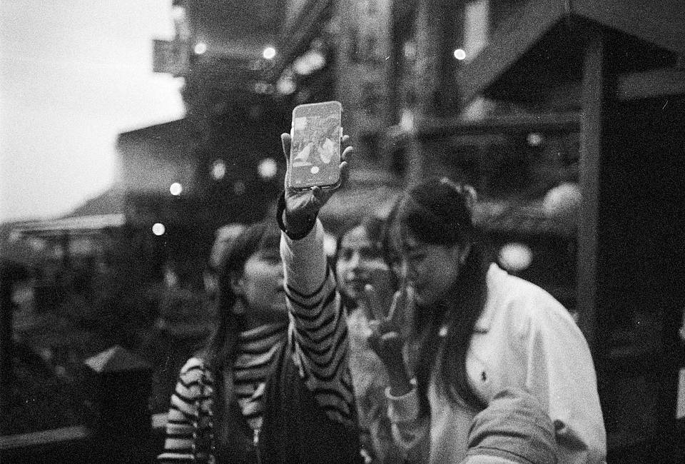 照片由 Fourth Barleta 使用 Lomography B&amp;W ISO 400 Berlin Kino 135 柏林电影黑白胶卷 拍摄