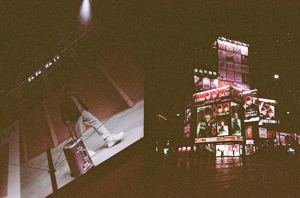 ©️ @film.not.movie ｜ LomoChrome Purple ISO 100–400 135 紫调负片 &amp; LomoChrome Metropolis 135 大都会胶卷