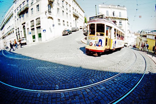 Vicuna’s Travel Stories: Discovering Lisbon with the Naiad 15mm Lens