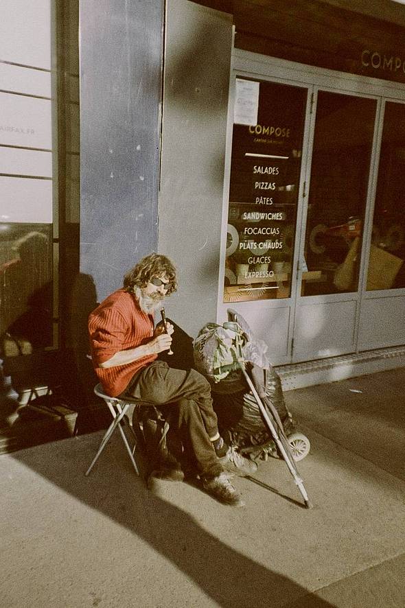 More LomoAppparat shots in Paris、