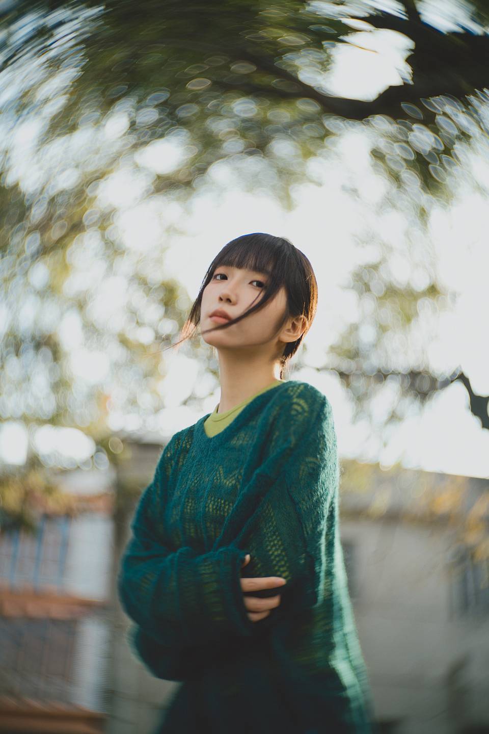 © 依然信薇 | 使用 Joseph Petzval 匹兹伐 55 f/1.7 联动对焦散景调控艺术镜头 拍摄