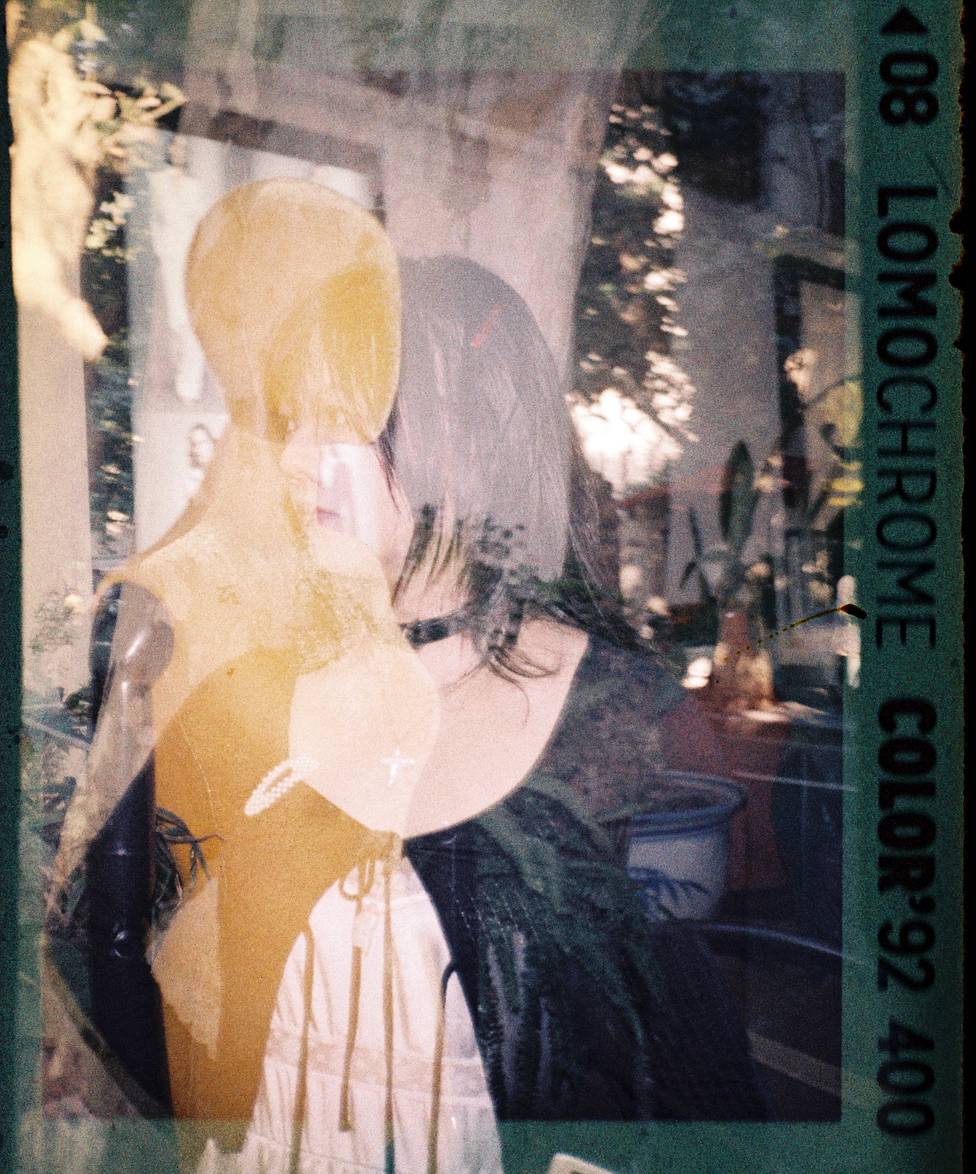 Credits: 杨荣杰 周培祥｜LomoChrome Color '92 ISO 400 110 日落版