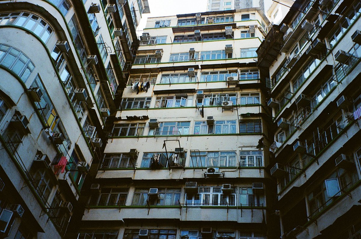 カメラ: olympus oz 105r · Lomography