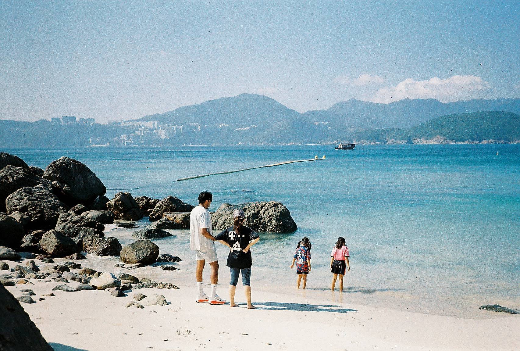 © Ronald  | Shot on  LomoChrome Classicolor ISO 200 135 经典版彩色负片胶卷