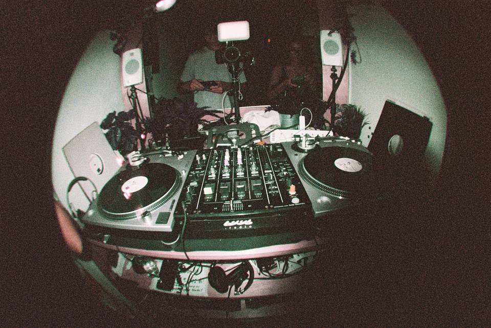 © 倪熙悦 | 使用 Fisheye No.2 135 第二代鱼眼胶片相机－葡萄酱特别版 &amp; LomoChrome Purple ISO 100–400 135 紫调负片－ Pétillant 汽泡特別版 拍摄