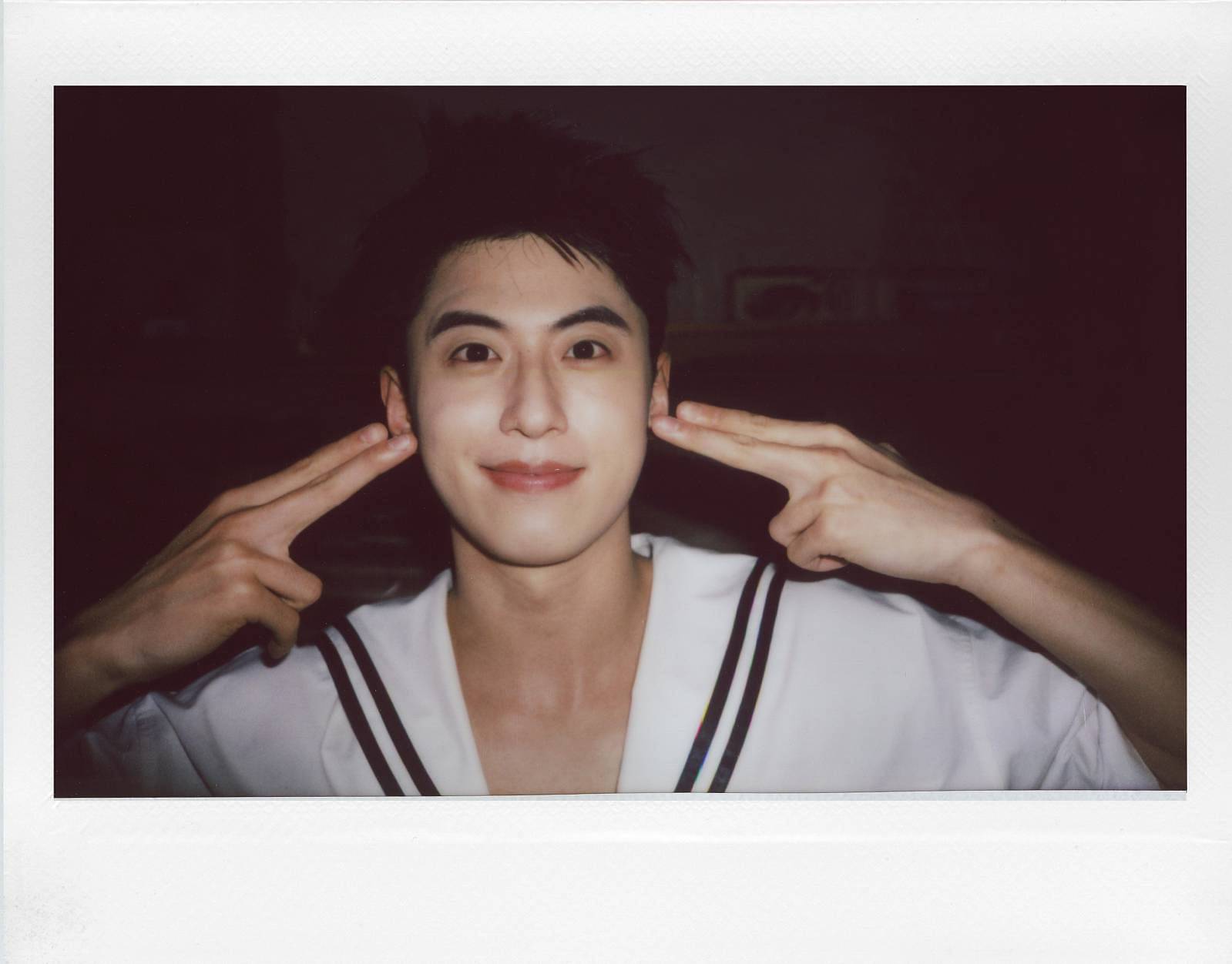 © 一顆小瓜子 | Lomo'Instant Wide Glass