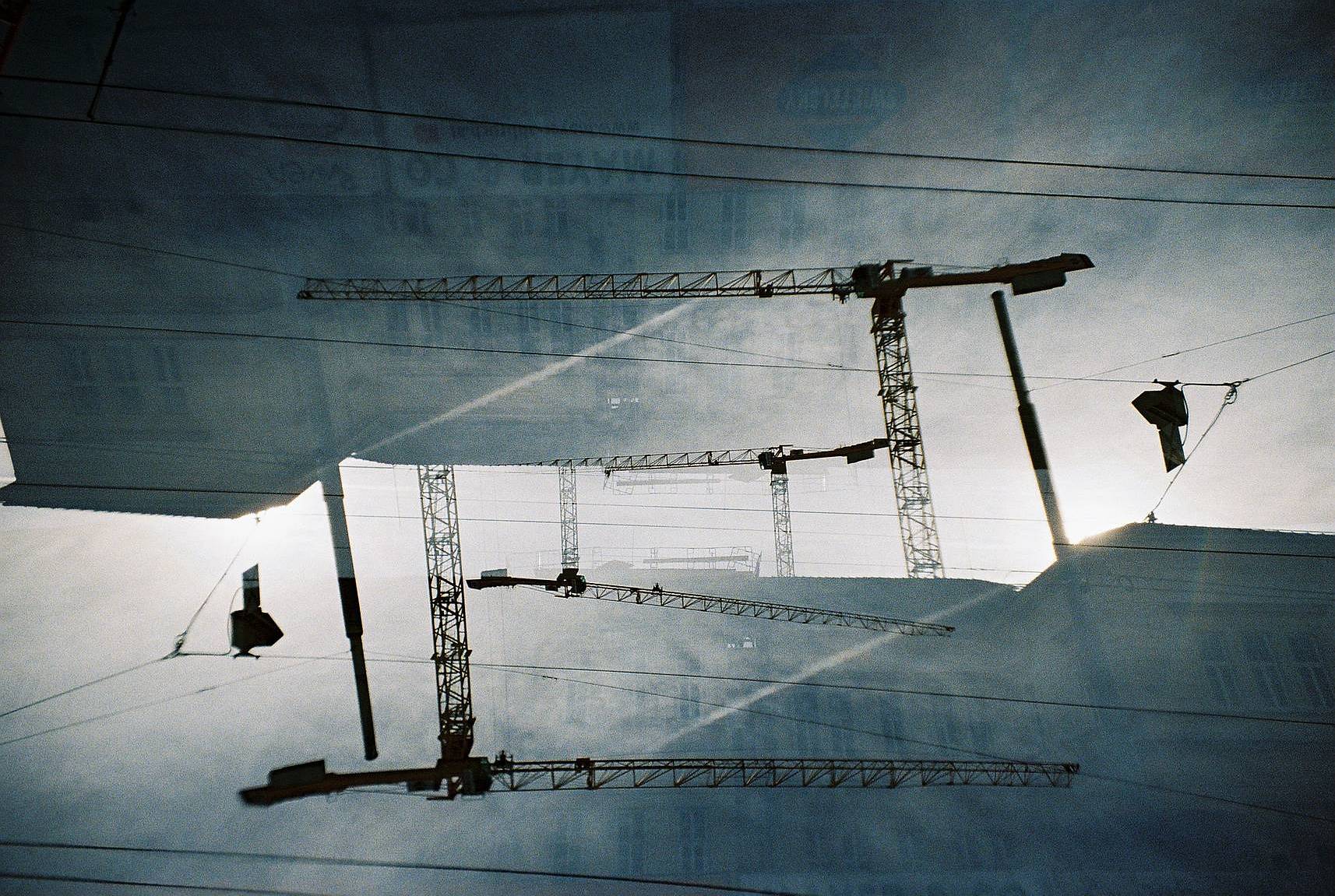 © Elisa Parrino | 使用 LomoApparat 21mm 阿帕赫超广角胶片相机进行多重曝光