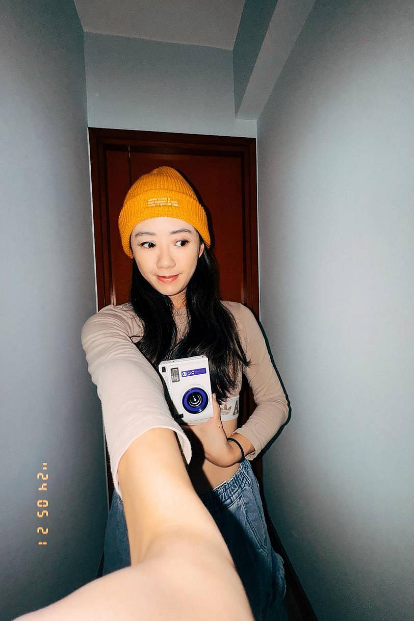 #ADayWith 本地独立女子唱作组合 Beanies 成员 Kay 李凯翘：分享与 Lomo'Instant Automat Glass 的快乐时光！