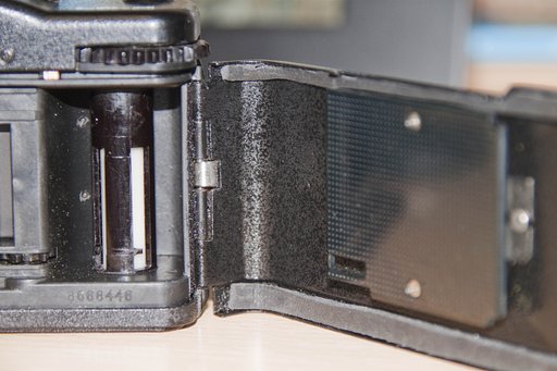 How to Replace the Lomo LC-A Sealing Foam