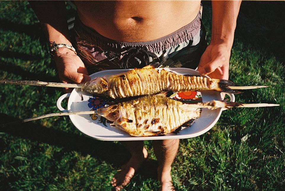 Photos by Lau Ming Chun and Charlotte Pelleray | Shot with Lomo MC-A 135 全自动随拍胶片相机