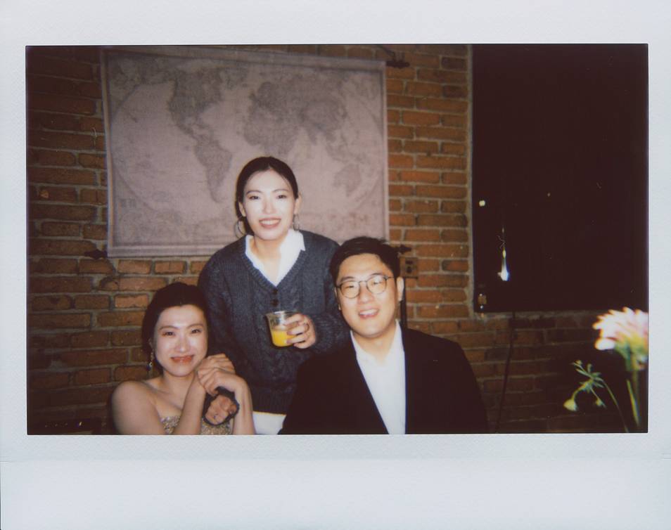 © 养乐多 | 使用 Lomo'Instant Wide 宽幅拍立得相机套装－经典墨黑色 拍摄