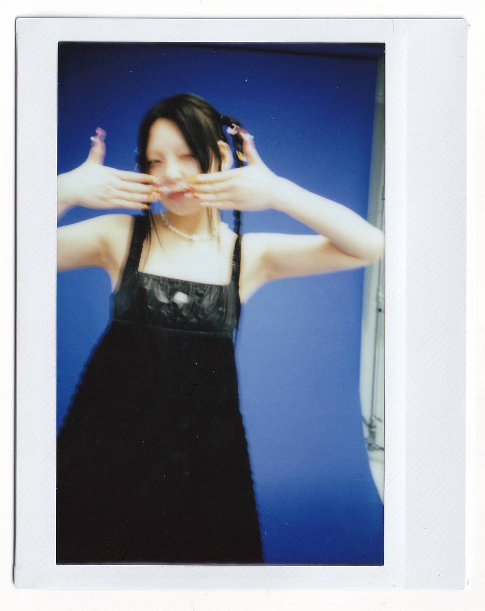 © Kim Kkam | Lomo'Instant Wide Glass | Model: Hyejin Shin