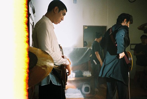 Backstage Pass: Music and Film Photography with LomoAmigo Baboon