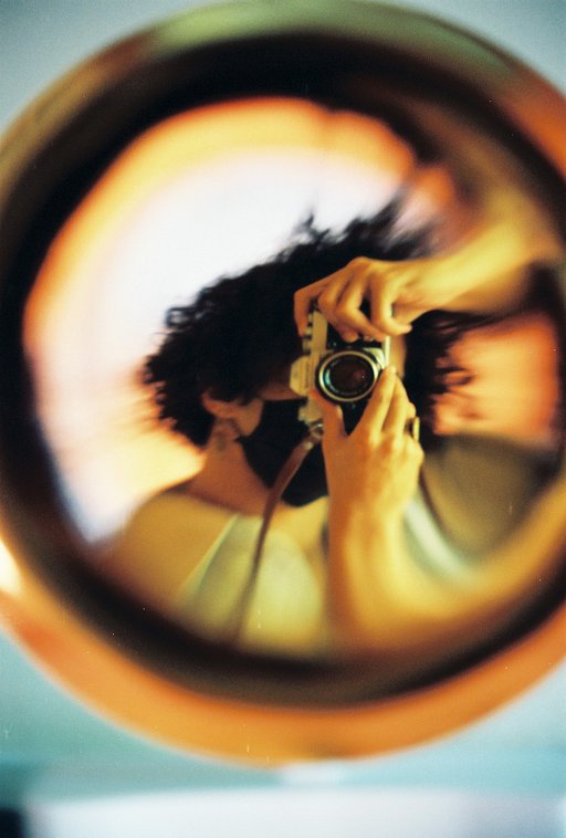Efe Ersoy: Collecting Colors Through Film Photography