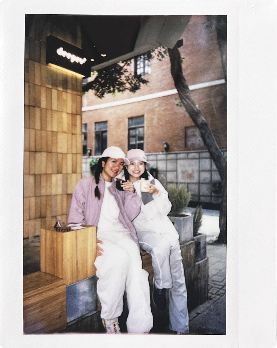 © 科索沃闪电 | 使用Lomo'Instant Wide Glass 宽幅玻璃镜头拍立得相机 - 摩卡棕版拍摄