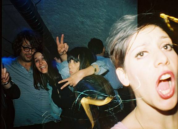 Black Lips Bad Kids /7インチ 500日のサマー Black Lips: when Bad Kids become LomoAmigos · Lomography