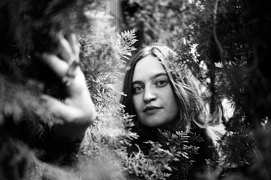 Lens: Yashica ml 35mm f2.8 · Lomography