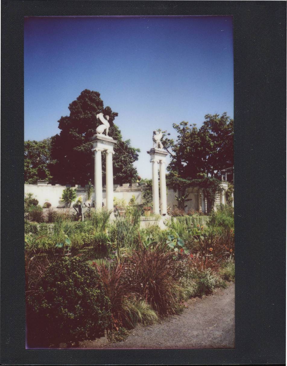 由 Ben Fraternale 使用 Lomo'Instant Wide Glass 拍摄