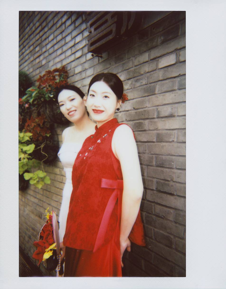 © 养乐多 | 使用 Lomo'Instant Wide 宽幅拍立得相机套装－经典墨黑色 拍摄