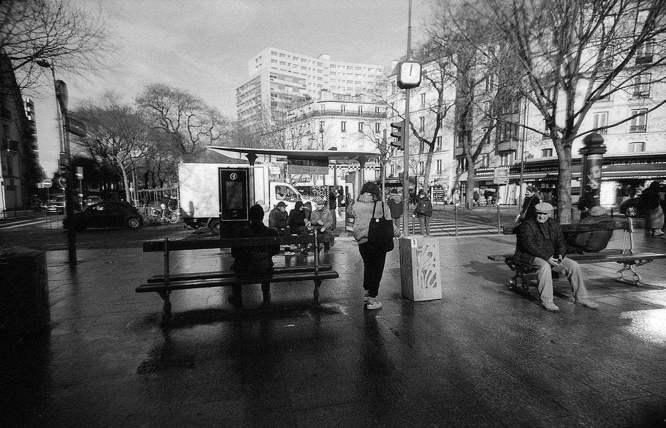 使用 LomoApparat 21mm 阿帕赫超广角胶片相机 和 Lomography B&W Earl Grey ISO 100 135 黑白胶卷 拍摄