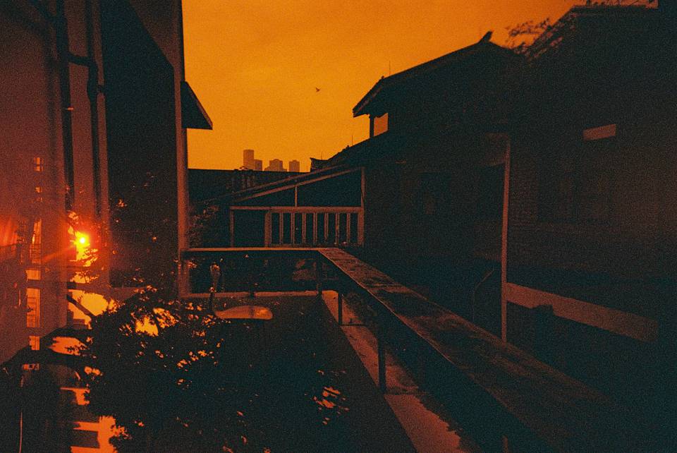 武汉 × 重庆 | © 虚室生白、曾美原｜Lomography Redscale XR 红调负片