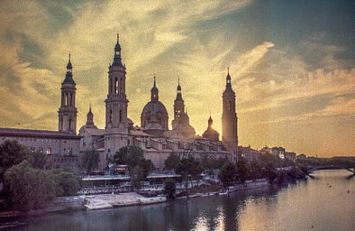 Lens: Enna München Ennalyt f/3.5 28mm · Lomography