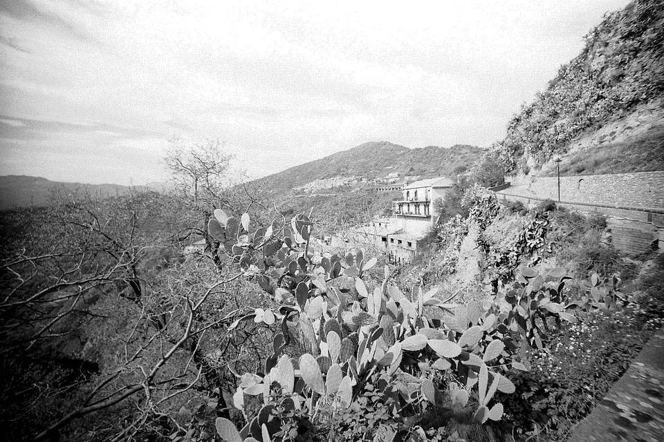 © fleurthesmar  | 使用 Lomo LC-Wide 广角胶片相机，拍摄于西西里岛