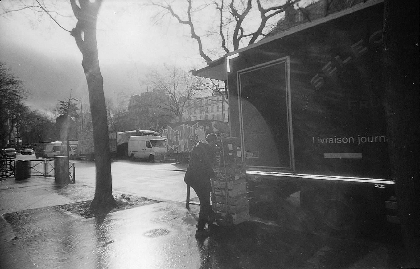 使用 LomoApparat 21mm 阿帕赫超广角胶片相机 和 Lomography B&W Earl Grey ISO 100 135 黑白胶卷 拍摄