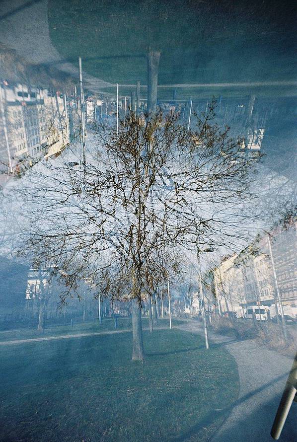© Elisa Parrino | 使用 LomoApparat 21mm 阿帕赫超广角胶片相机进行多重曝光