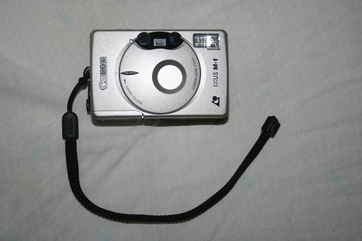 Canon IXUS M-1 and Kodak Advantix 200