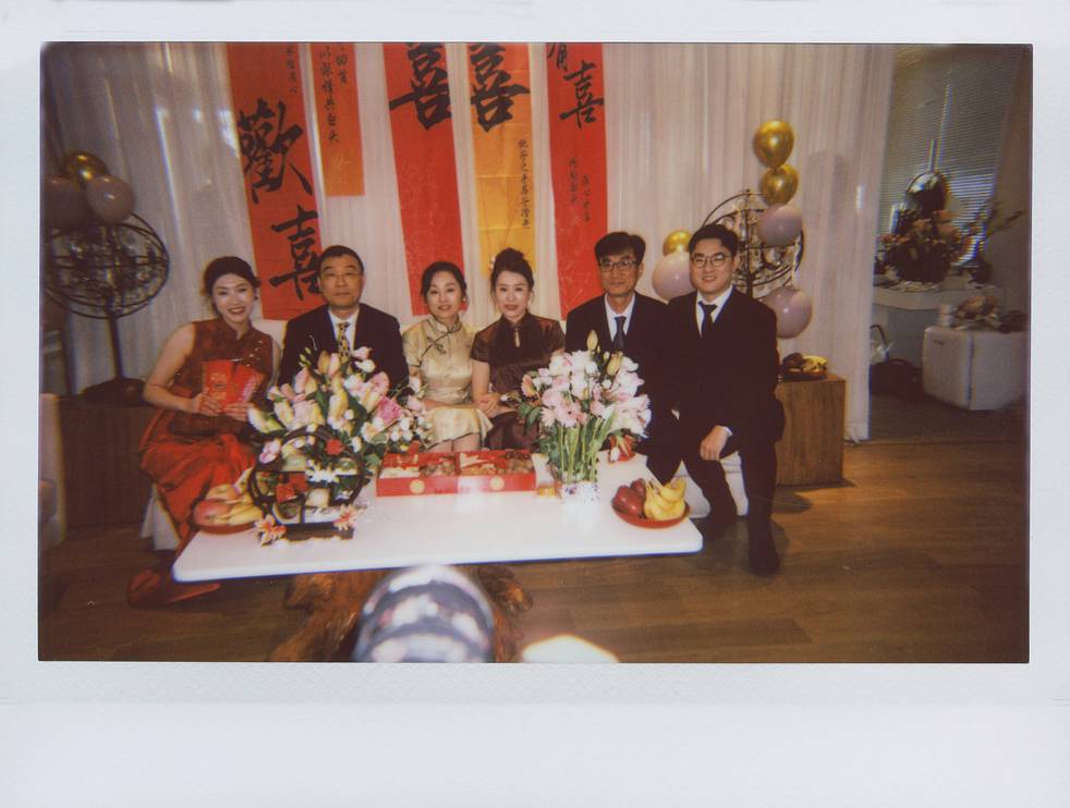 © 养乐多 | 使用 Lomo'Instant Wide 宽幅拍立得相机套装－经典墨黑色 拍摄