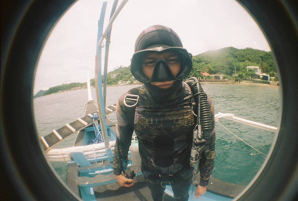 Andie Remulla 用 Fisheye No.2 135 第二代鱼眼胶片相机 和 Lomography Color Negative ISO 800 135 彩色负片胶卷 拍摄的照片