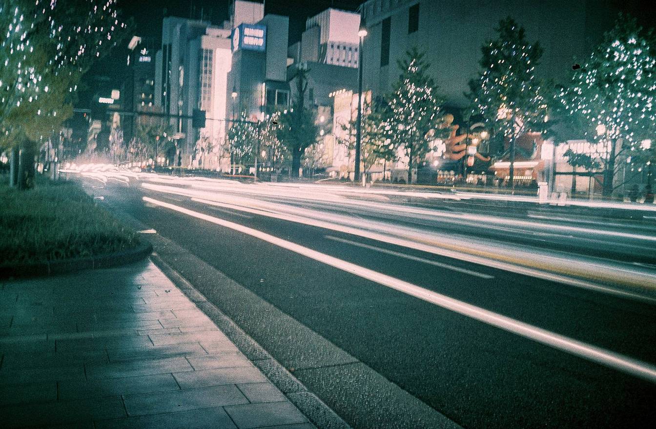 Camera: Lomo MC-A 135 全自动随拍胶片相机 | Film: LomoChrome Metropolis ISO 100–400 135 大都会胶卷