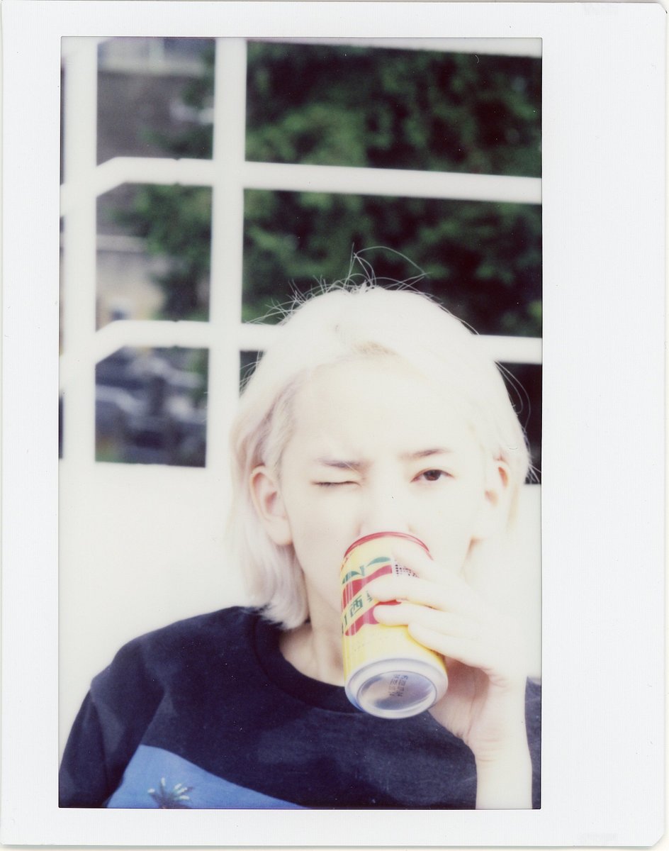 LomoGraflok 4×5 Instant Backの第一印象：写真家 梅澤勉 · Lomography