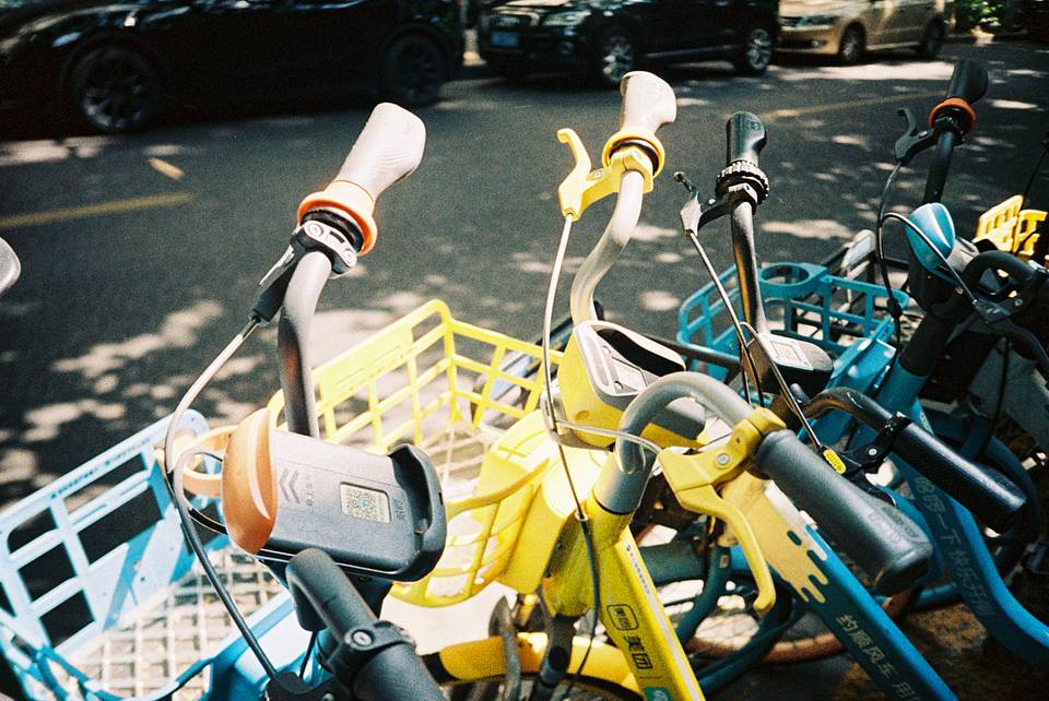 ©周易佳，丁麒燊｜使用 Lomo MC‑A 全自动随拍胶片相机 &amp;  LomoChrome Classicolor ISO 200 135 经典版彩色负片 拍摄