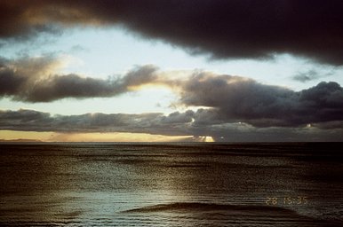 カメラ: Canon Sure Shot 85 Zoom · Lomography