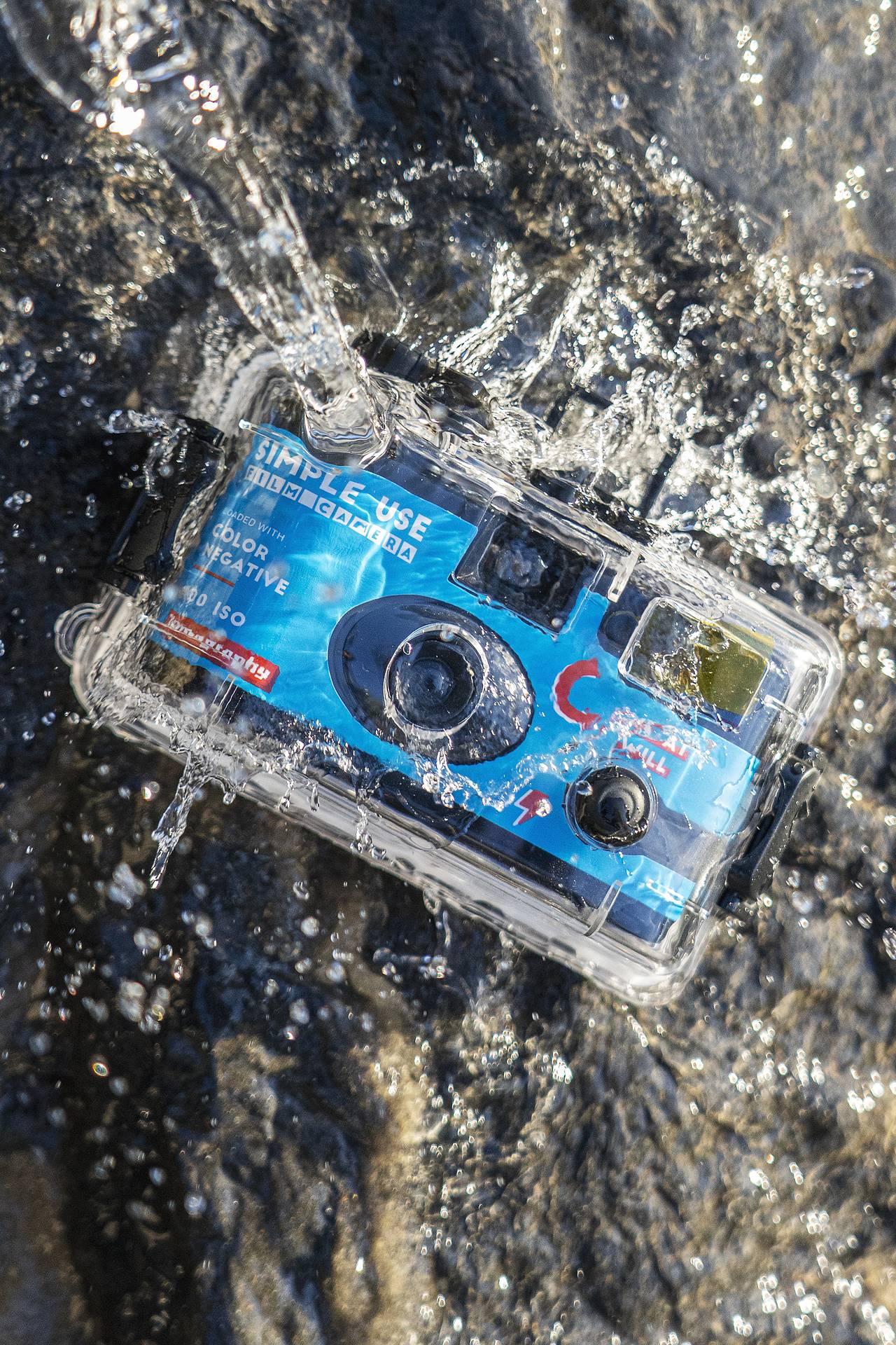 Underwater housing for your Simple Use Reloadable Film Camera.