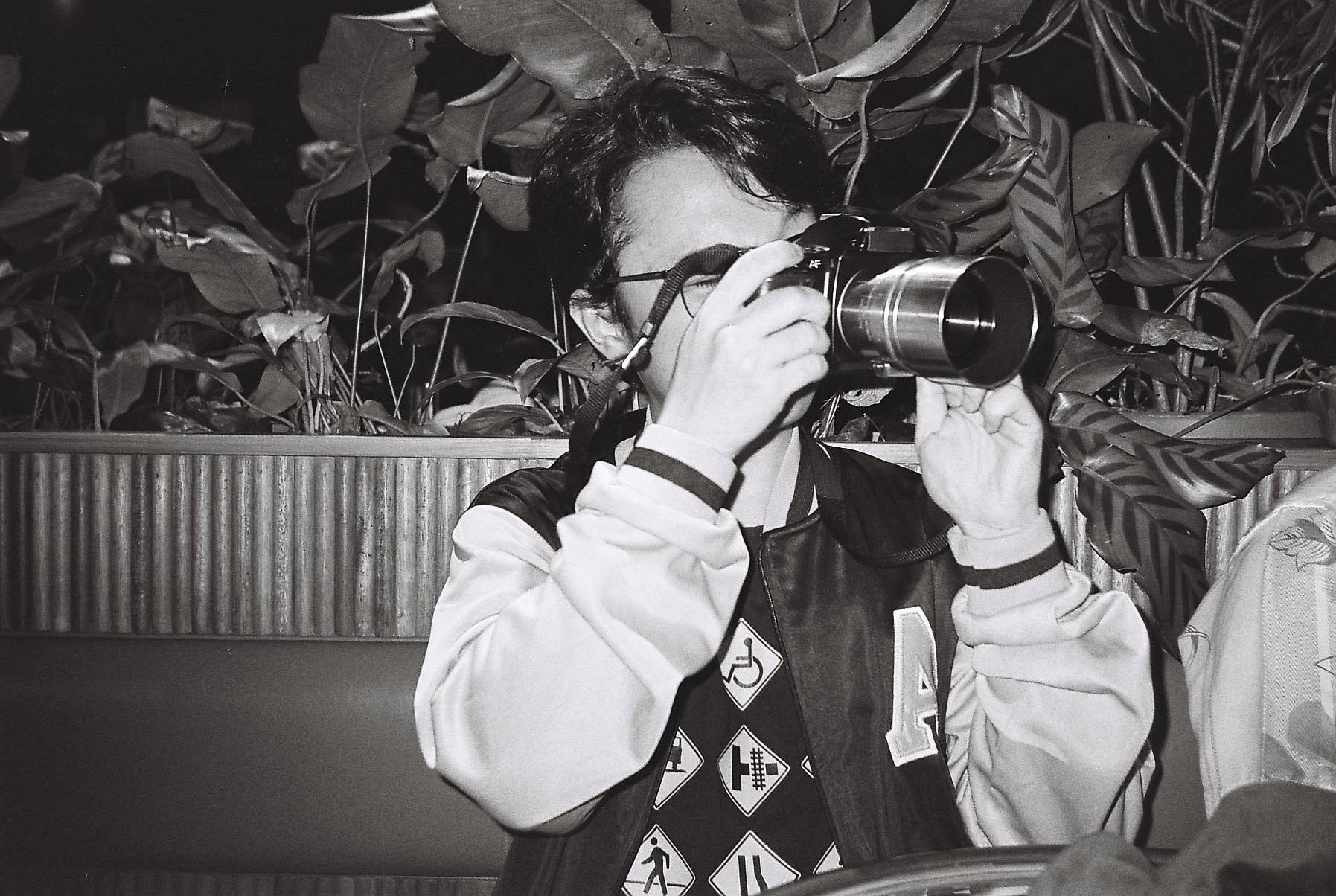 Credits: Lomography Manila | Shot with the Lomo MC-A 135全自动随拍胶片片相机 & Lomography B&W Earl Grey ISO 100 135 黑白胶卷 | 使用自制丁香与牛至天然胶片显影剂冲洗