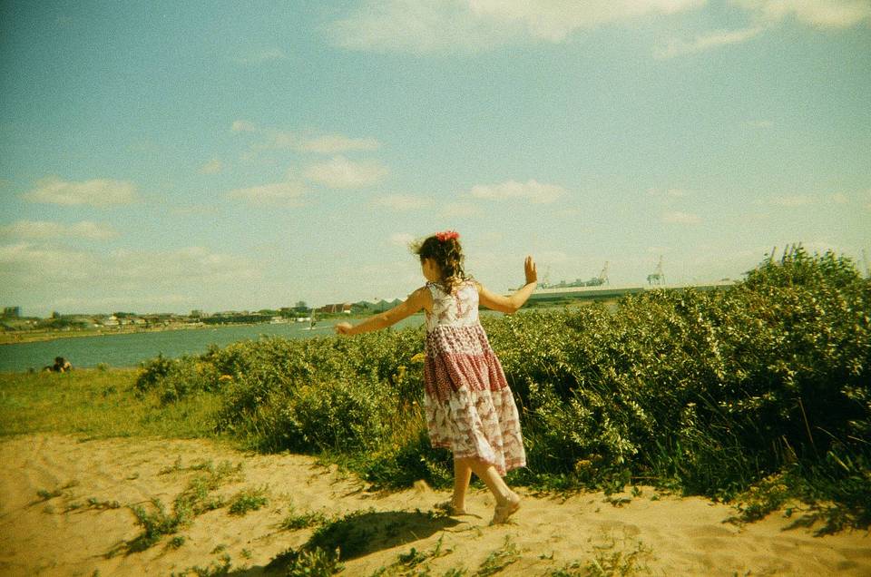 【Lomo LC-Wide 胶片相机】与 @taraville 的 135 沙滩拍摄之旅