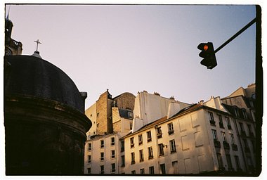 Camera: Chinon Auto 3001 · Lomography