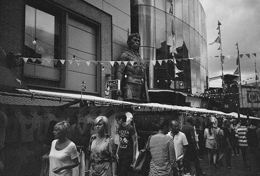 Black and White in C41