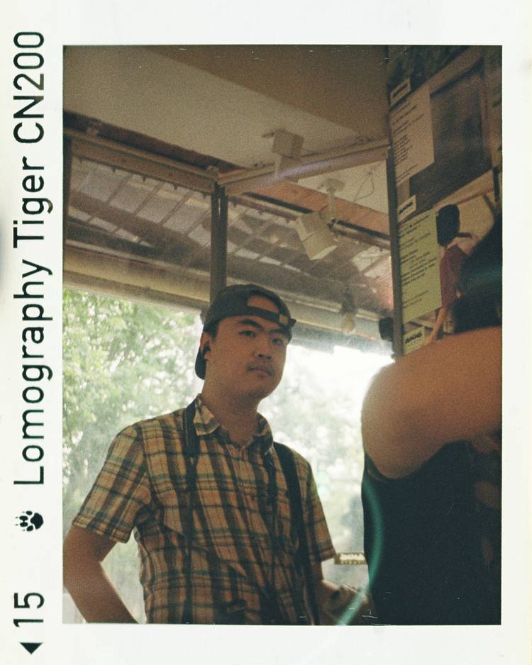 使用 Lomomatic 110 自动玻璃镜头胶片相机连闪光灯 - 贝拉乔特别版 &amp; Lomography CN Tiger 110 负片胶卷 拍摄