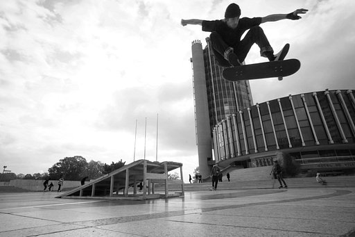 Mathieu Aghababian: 아톨 초광각 2.8/17 아트 렌즈로 찍은 스케이트보드 액션 사진 