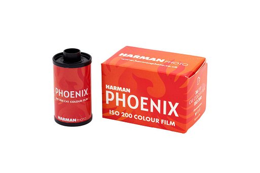 Lomopedia: Harman Phoenix 200 Review & Camera Recommendations