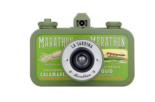 La Sardina v.s. Ultra Wide and Slim: Combat Between Wide-Angle Cameras