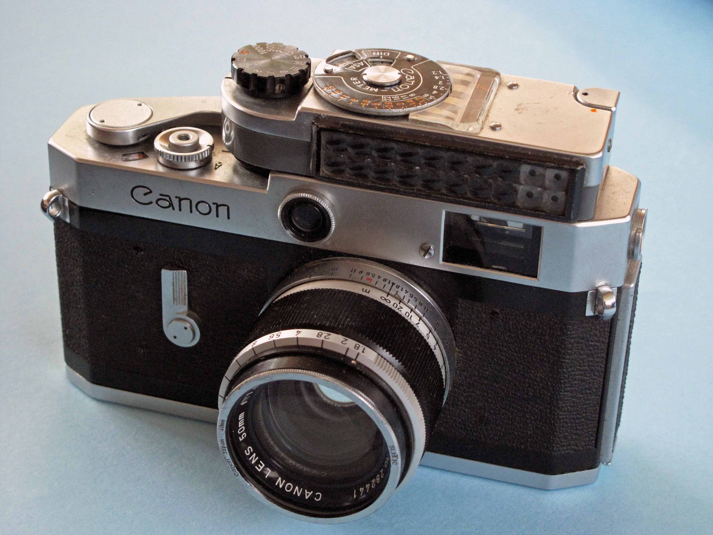 Lomopedia: Canon P · Lomography
