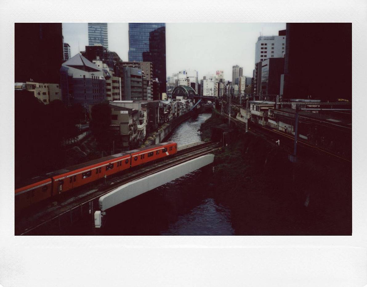 相机: Lomo'Instant Wide Glass 宽幅玻璃镜头拍立得相机 | 摄影师: Fumihiko Suzuki