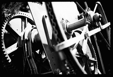 レンズ: Lomo MC Volna 1.8/50 · Lomography